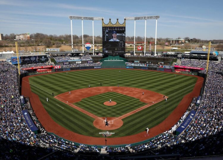 Citing ‘competitive reasons,’ Royals announce plan to move and lower outfield wall