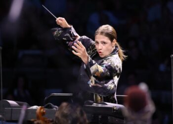 Conductor Dalia Stasevska will be leading the Philadelphia Orchestra in its program this weekend. (Dania Maxwell / Los Angeles Times)