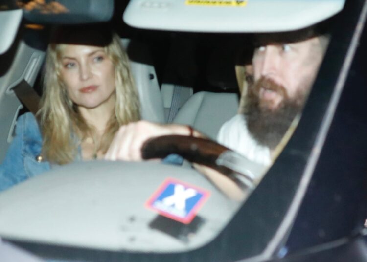 Elle Fanning's Oscar follow-up and Kate Hudson's hustle into the discussion