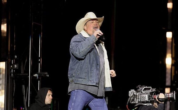 Garth Brooks Teases 2026 Tour and New Music Release