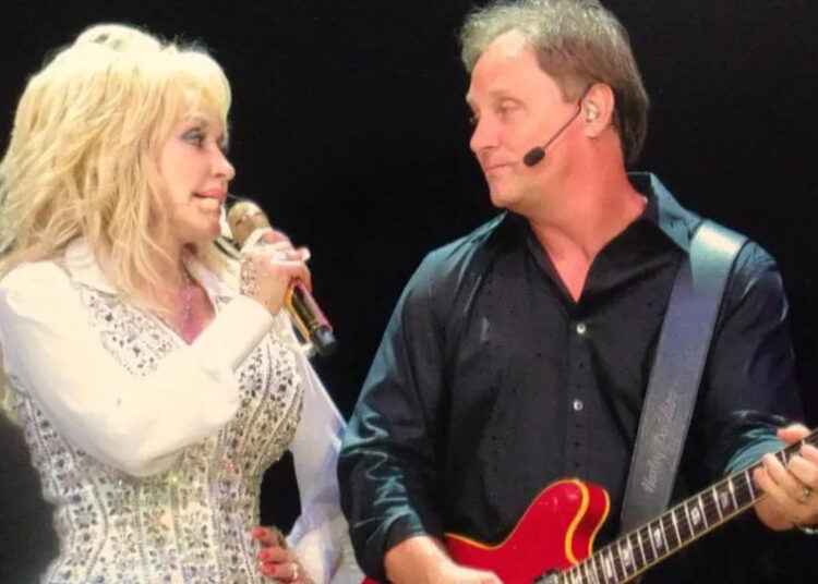 Dolly Parton and Kent Wells performing together. Courtesy Photo
