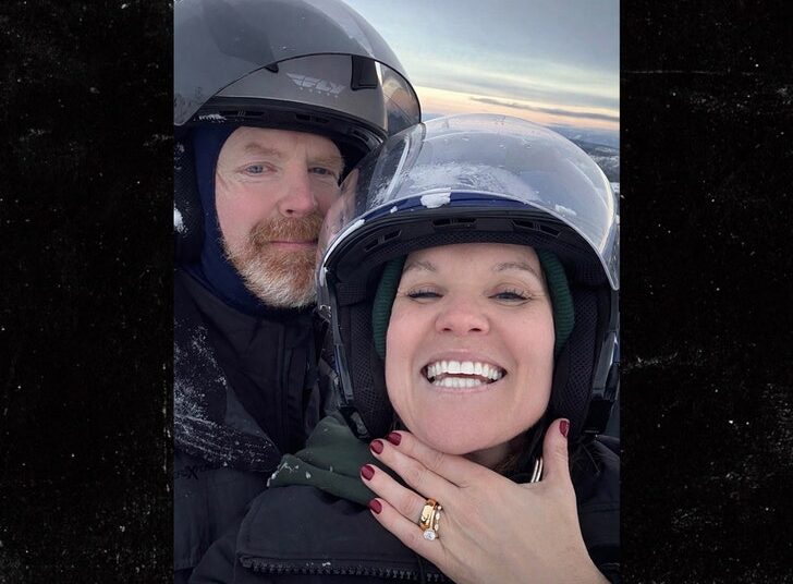 leslie davis and fiance Don Reidy got engaged 3