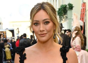 Hilary Duff Sings About 'Touching Myself' in Racy New Breakup Song
