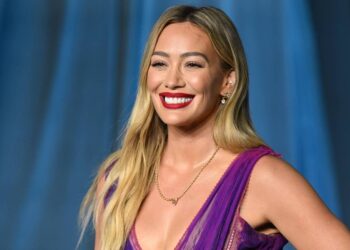 Hilary Duff Teases Dive Bar Hookup Song Amid Mama Drama