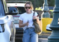Hilary Duff's ‘Outdated’ Styling Trick Instantly Elevates Baggy Jeans and Flip-Flops