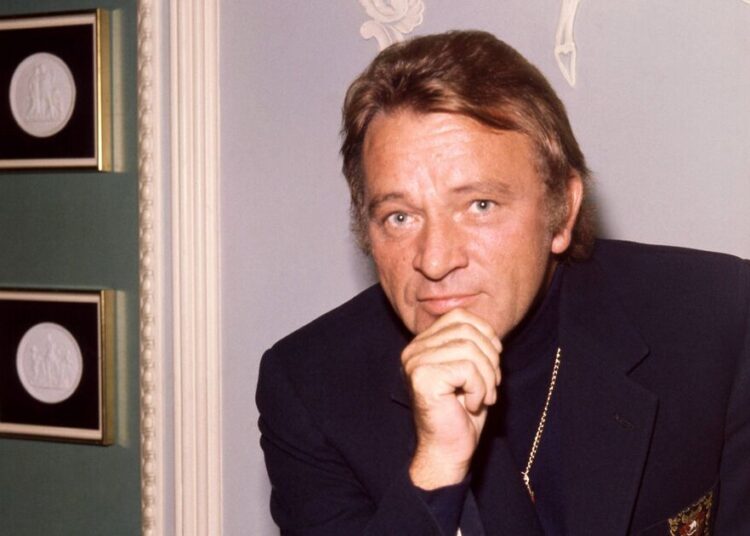 Hollywood legend ‘died penniless’ before unbelievable discovery made - Celebrity News - Entertainment