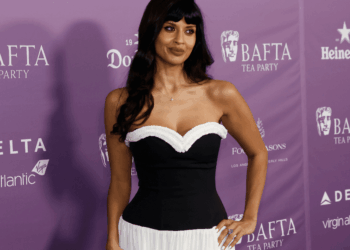 Jameela Jamil responds to anti-feminist claims after calling Blake Lively a 'villain'