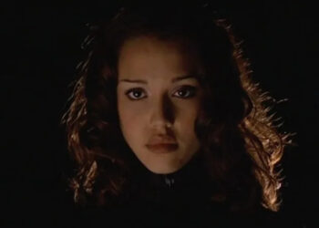 Max Guevara in all black on Dark Angel