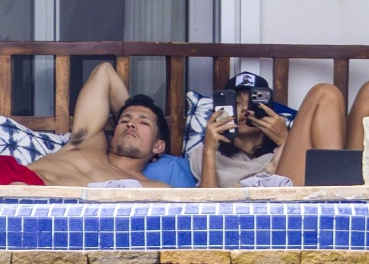 Ramirez and Alba are enjoying their vacation together
