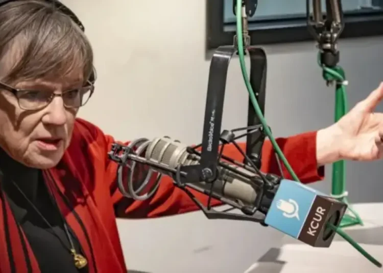 Kansas Gov. Laura Kelly Open to Royals Stadium Deal if Team Engages