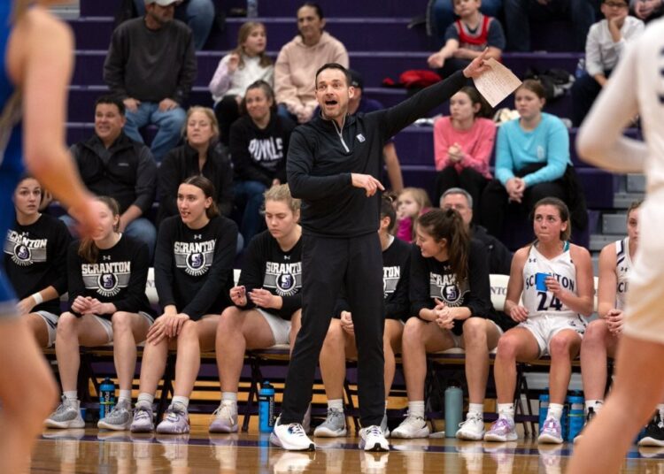 Lady Royals rout Catholic, as O’Brien secures 100th win – Scranton Times-Tribune