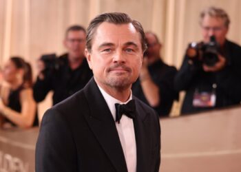 Leonardo DiCaprio reacts to jab about much younger girlfriends – NBC10 Philadelphia