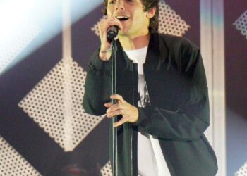Louis Tomlinson admits new song about Liam Payne will be 'challenging' to sing live - Music News