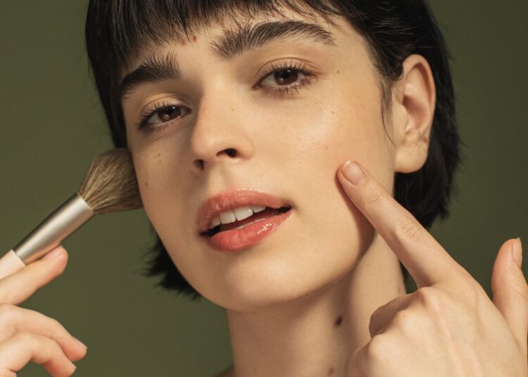 Make Foundation Look Like Natural Skin