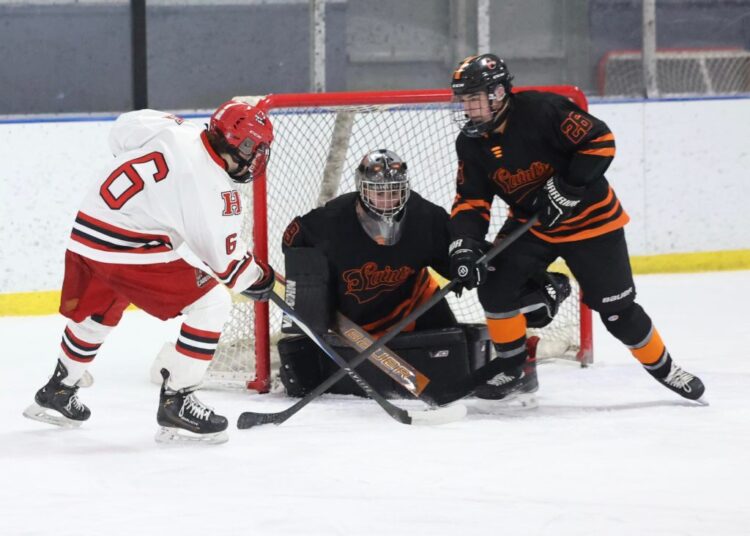 Mid-week Section V Hockey Wrap: Four Portside Royals tally first varsity goal; Smith registers five points for Hilton