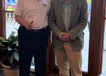 Robert Hardman with Donald Trump before the President heads out for a round of golf