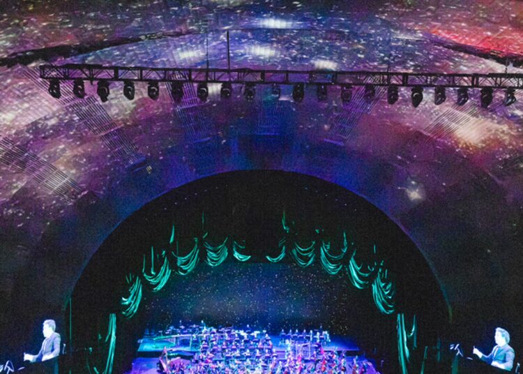 Photos/Video: New York Philharmonic at Radio City Music Hall  Image