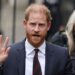 Prince Harry LIVE: Duke gives 3-word remark as he arrives at court | Royal | News