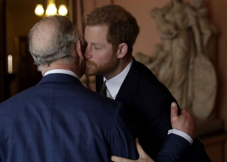 Prince Harry to finally offer olive branch to King Charles in bid to end feud | Royal | News