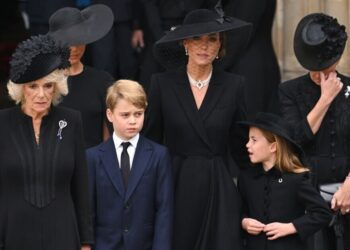 Queen Camilla's blunt order to Princess Kate over Charlotte and George | Royal | News