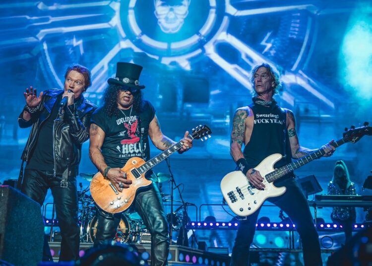 Slash Discusses Next Guns N' Roses Studio Album, New Songs + Tour