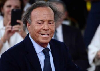 Spanish prosecutors studying allegations of sexual assault by singer Julio Iglesias