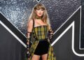 Taylor Swift, Kenny Loggins, members of Kiss and more get into Songwriters Hall of Fame