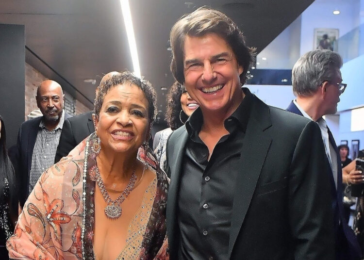 The Daily Mail is trying to kick up Tom Cruise and Sydney Sweeney