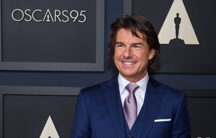 Tom Cruise apparently helped shoot lightsaber battle in Star Wars: Starfighter