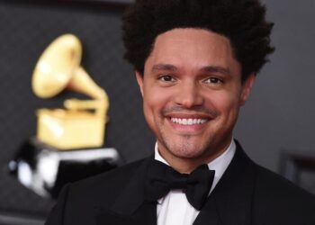 Trevor Noah hosts Grammys for sixth and final time | Entertainment World
