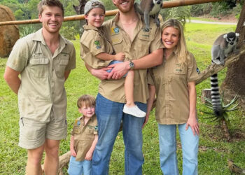 Witney Carson with husband Carson McAllister and children Kevin and Jet visiting Robert Irwin at the Australia Zoo. Robert Irwin/Instagram