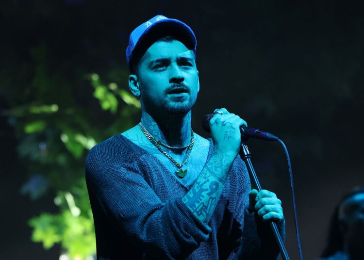 Zayn delights fans by teasing new music
