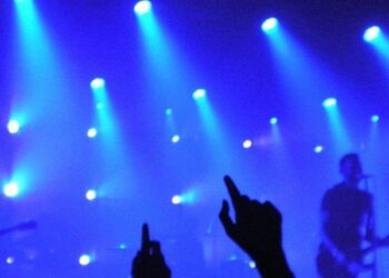 new music buzz, Vegas show magic & how to see him live