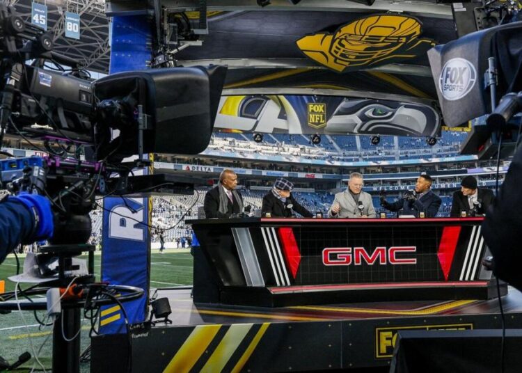 ‘FOX NFL Sunday’ host Curt Menefee on announcing Seahawks games, career | Entertainment