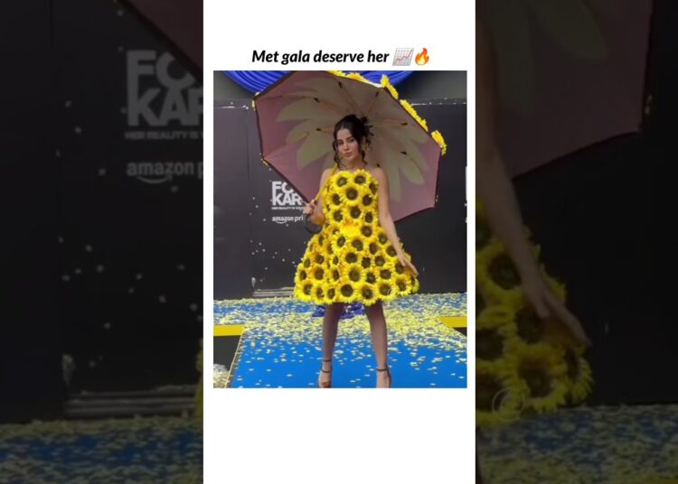 Met gala deserve her ❤️👑 | urfi Javed #shorts #edit #urfijaved #bollywood #viralvideo #shortsfeed