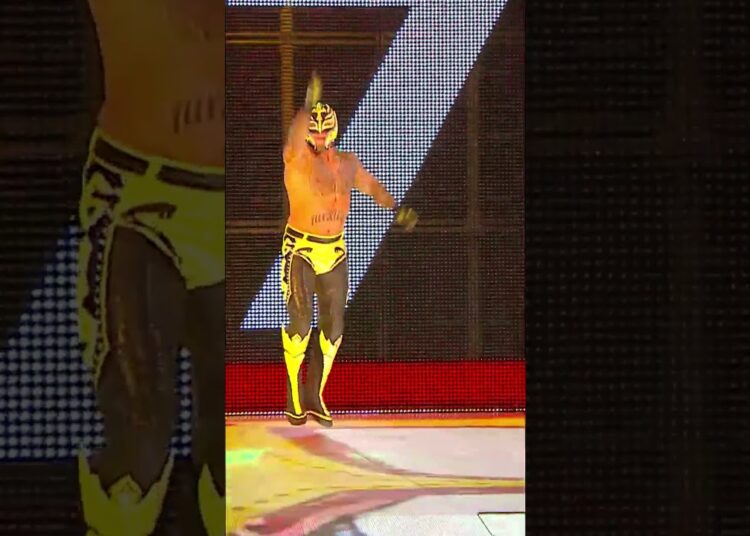 ⏪ Rey Mysterio returned during the 2018 Royal Rumble Match #Short