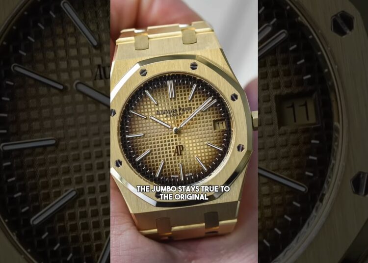 Why is every celebrity obsessed with this Audemars Piguet Royal Oak? #audemarspiguet #ap #dubai