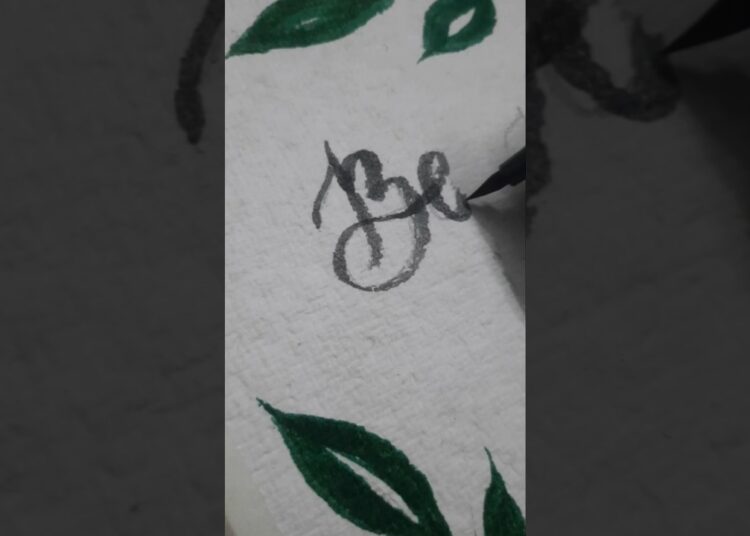 #calligrphylearning #handwriting #artist #calligraphyart #islamicshorts  #englishletters #shortfeed
