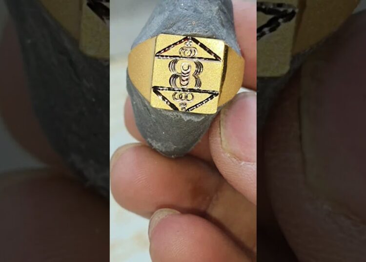 men ring designe arts ❤️❤️🌹 #gold #jewellery #artist #youtubeshorts #viral