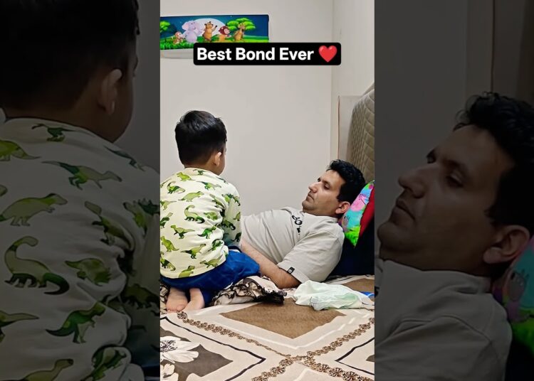 Father-Son Gossip Session 😂 | #YouTubeShorts #ViralShorts #fatherson #funny #funnyvideos  #comedy