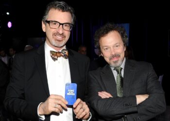 Robert Carradine, 'Revenge of the Nerds' and 'Lizzie McGuire' star, dies at 71