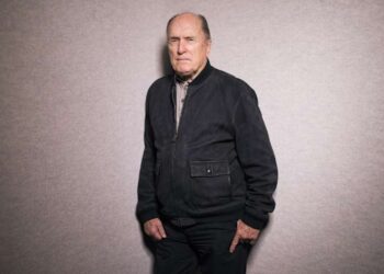 Adam Sandler, Jamie Lee Curtis and others pay tribute to Robert Duvall, who died at age 95
