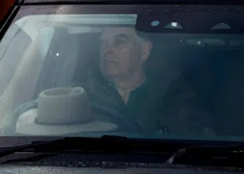 Andrew leaves Royal Lodge amid Epstein file pressure