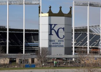 Are the Royals actually trying to contend or are they just pretending?