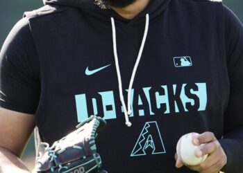 Arizona Diamondbacks 13, Kansas City Royals 10