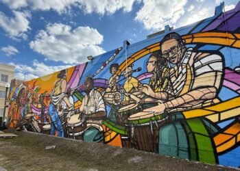Artist highlights Bomba music in new Kissimmee mural