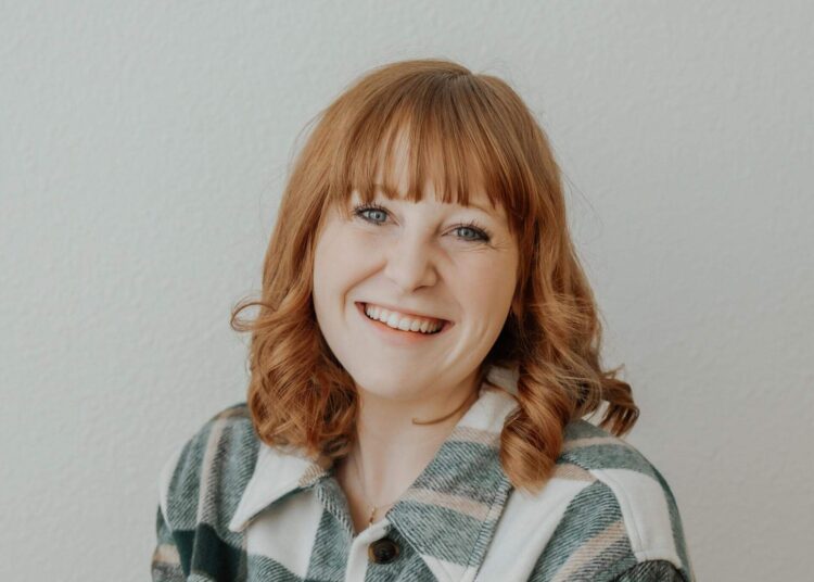 Profile Image of Alyse Smith