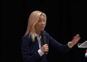 Blight, affordability, and entertainment topics of conversation for Westside residents at mayor’s town hall