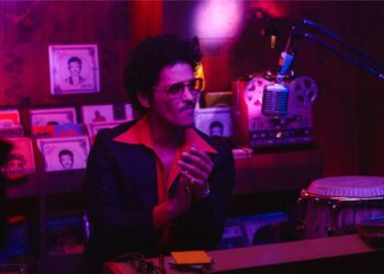 Bruno Mars Goes Old School With 'Romantic Radio' To Preview New Album