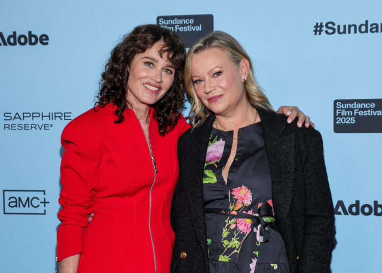 'By Design' Stars Samantha Mathis and Robin Tunney Share '90s Memories (Exclusive)